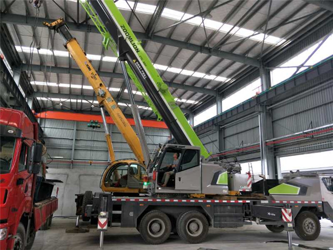 汉中市高空车出租需要注意哪些安全事项？